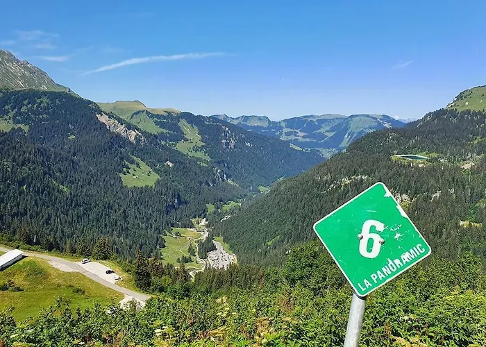 Chalet Letach - \'Great Bike Park Access\' Relax Around The Fire Pit, Mountain Retreat